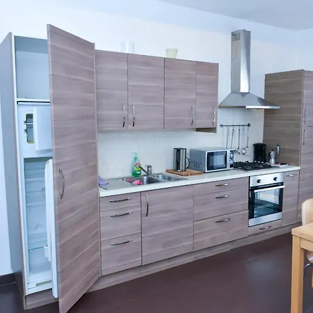 Giusy E Giusy 2 * 索伦托